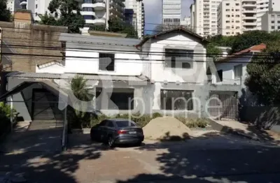 Prédio com 8 salas para alugar na Avenida Pacaembu, 1687, Pacaembu, São Paulo