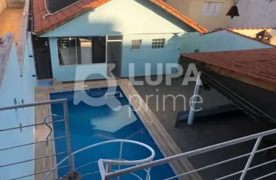 Sobrado com 3 dormitórios sendo 1 suíte á venda no tucuruvi