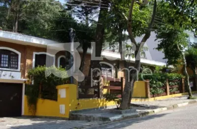Casa à venda de 1000 metros de área construída no tremembé!