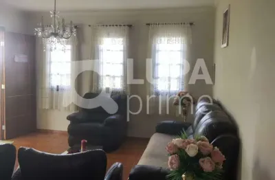 Casa com 3 dormitórios sendo 1 suíte à venda no jardim virginia bianca!