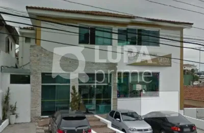 Prédio comercial com 480m² para locação na água fria