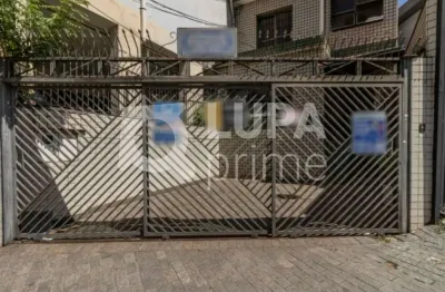 Casa comercial com 8 salas para alugar na Rua Amaral Gama, 133, Santana, São Paulo