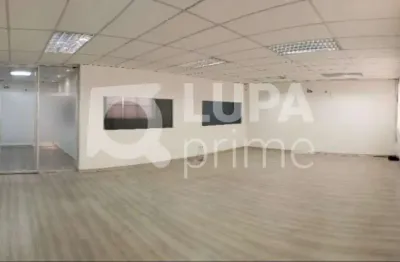 Sala comercial com 3 salas para alugar na Rua do Bosque, 1234, Barra Funda, São Paulo