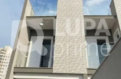 Sobrado com 3 dormitórios sendo suítes á venda no parque vitória