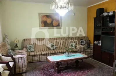 Sobrado com 3 quartos e 4 vagas de garagem a venda em santana