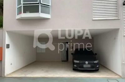 Casa em condomínio fechado com 3 quartos à venda na Rua Dona Maria Custódia, 284, Santana, São Paulo