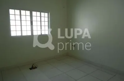 Ponto comercial com 3 salas para alugar na Rua Dom Henrique Mourão, 188, Santa Teresinha, São Paulo