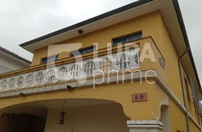 Sobrado com 3 dormitórios (1 suíte) para locação na vila dom pedro ii