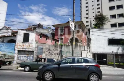 Terreno com 500 metros de área construída para locação e venda!