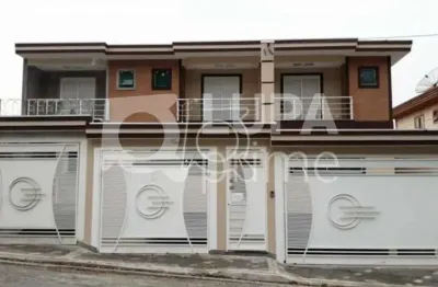 Sobrado espaçoso com 3 dormitórios e 5 banheiros à venda - vila comercial