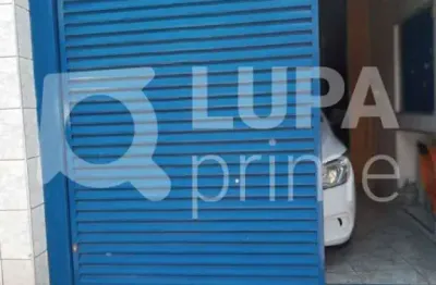 Sobrado com 4 dormitórios sendo 1 suíte à venda na vila zat!
