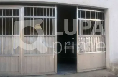 Casa térrea com 6 dormitórios à veda na vila nova mazzei!
