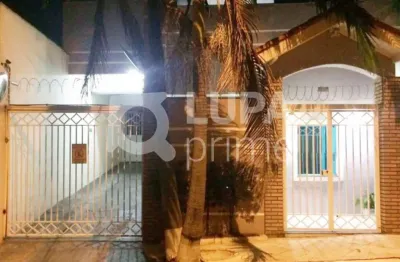 Casa em condomínio fechado com 3 quartos à venda na Rua Dona Martinha, 272, Santa Teresinha, São Paulo