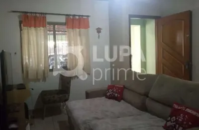 Casa térrea com 4 quartos á venda na vila maria alta, 2 vagas de garagem.