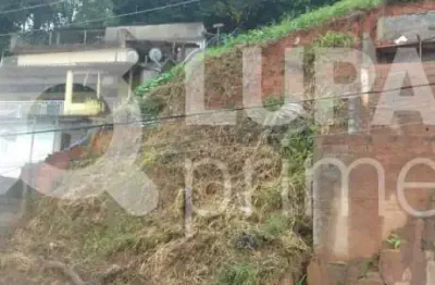 Terreno com 445 metros de área construída à venda no tremembé!