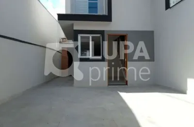 Sobrado com 3 dormitórios sendo suítes á venda em santa terezinha