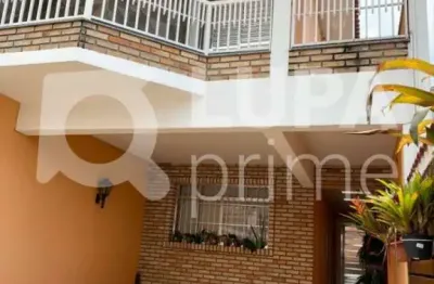 Sobrado com 3 dormitórios sendo 1 suíte á venda no tucuruvi