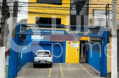 Sala comercial com 20 metros de área construída para locação!