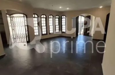 Sobrado com 3 dormitórios sendo suítes á venda no jardim paraíso