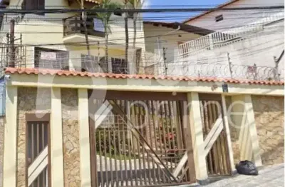 Sobrado com 4 dormitórios sendo 2 suítes á venda no tucuruvi