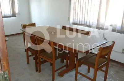 Prédio comercial com 190m², 7 salas e 2 vagas de garagem a venda na vila maria