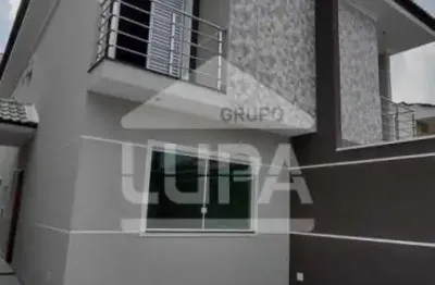 Sobrado com 3 dormitórios sendo 3 suítes á venda no jardim guapira.