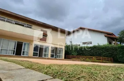 Sobrado com 3 dormitórios sendo 1 suíte á venda no jardim são bento!