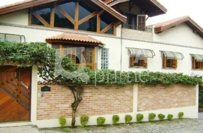 Sobrado com 3 dormitórios (1 suíte) á venda na vila sabrina !