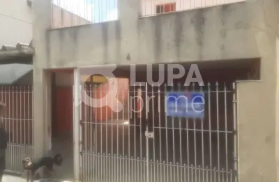 Sobrado com 3 dormitórios sendo 1 suíte à venda no jardim brasil!
