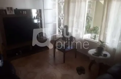 Sobrado com 2 quartos e 2 vagas de garagem a venda no tucuruvi