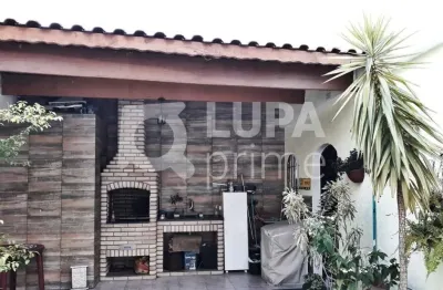 Sobrado com 4 quartos sendo 2 suítes, parque edu chaves, são paulo