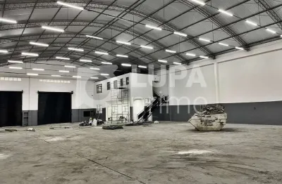 Galpão comercial com 794m² de área construída à venda no brás