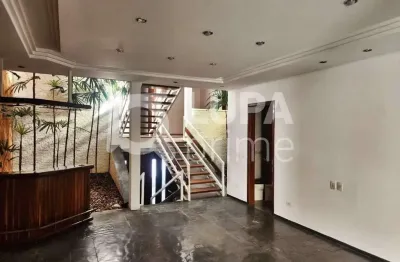 Casa com 3 quartos e 4 vagas de garagem à venda no tucuruvi