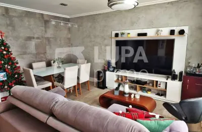 Casa com 3 quartos e 2 vagas de garagem à venda na vila nova mazzei