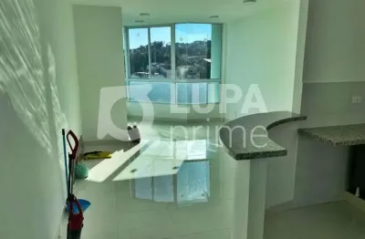 Apartamento com 1 quarto e 1 vaga de garagem à venda na água fria