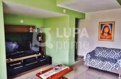 Casa com 3 quartos e 1 vaga de garagem à venda na vila isolina mazzei
