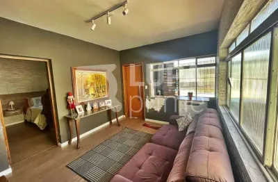 Casa com 2 quartos e 2 vagas de garagem à venda em mairiporã