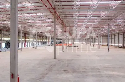 Galpão comercial com 2.871m² para locação em osasco