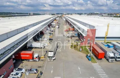 Galpão comercial com 3.369m² para locação em guarulhos