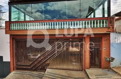 Casa com 3 quartos e 5 vagas de garagem à venda na vila medeiros