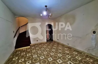 Casa com 3 quartos e 2 vagas de garagem à venda na vila medeiros