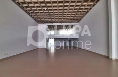 Salão comercial com 740m² para locação na parada inglesa