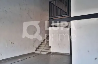 Galpão comercial com 580m² para locação na casa verde