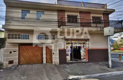 Casa com 3 quartos e 4 vagas de garagem à venda na vila sabrina