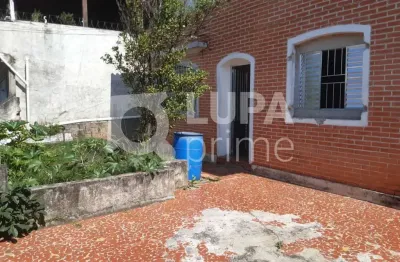 Casa com 3 quartos à venda na Rua Antônio Dias da Silva, 153, Vila Amália, São Paulo