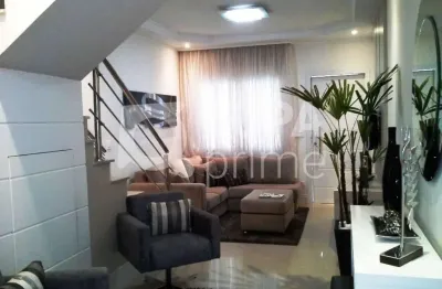 Casa à venda em condomínio fechado - horto florestal.