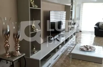 Casa térrea com 4 dormitórios sendo 2 suítes á venda no leonor mendes barros