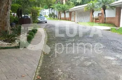 Casa em condomínio fechado com 4 dormitórios sendo 3 suítes à venda em mairiporã!