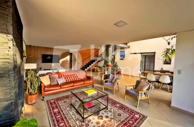 Casa com 3 quartos e 5 vagas de garagem à venda na serra da cantareira