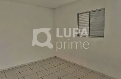 Casa com 1 quarto e 2 vagas de garagem para locação na vila maria